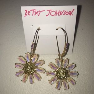 NWT-Auth. Betsey Johnson Earrings-10%OFF BUNDLES